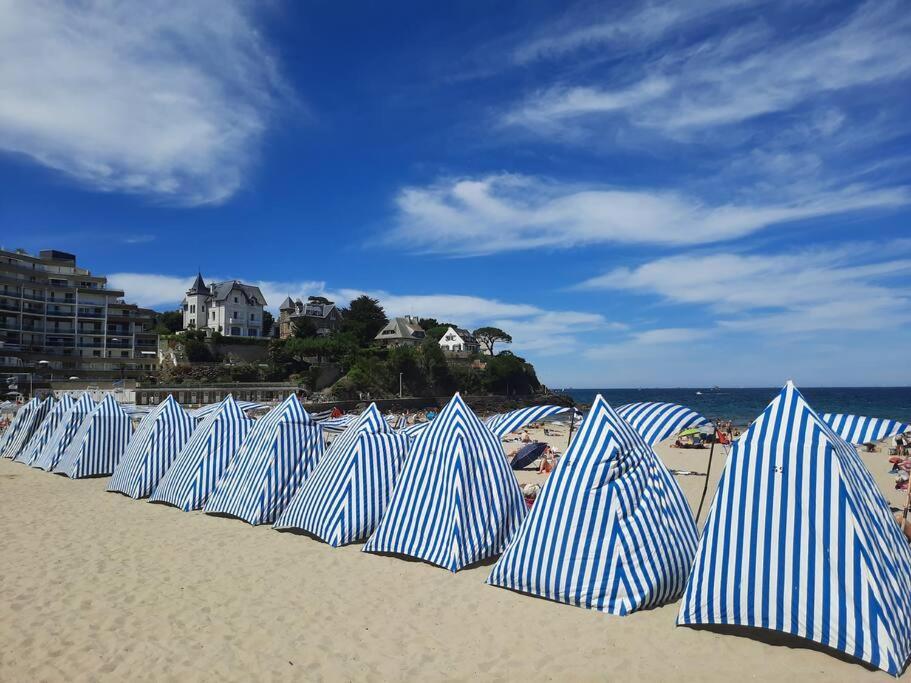 Le Jacaranda-A 2 Min De La Plage, Hyper Centre De Dinard, Vue Mer De La Fenetre Bagian luar foto