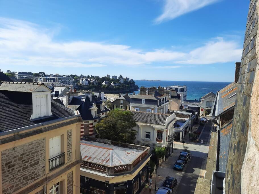 Le Jacaranda-A 2 Min De La Plage, Hyper Centre De Dinard, Vue Mer De La Fenetre Bagian luar foto